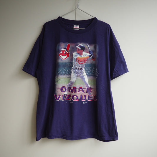 【used】1997 CLEAVELAND INDIANS "OMAR VIZQUEL" Photo Tee Little O