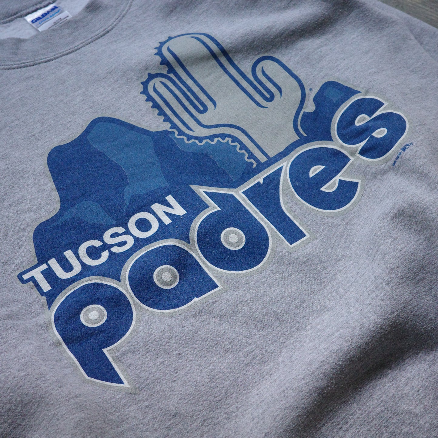 【used】PADRES パドレス crew sweat MLB