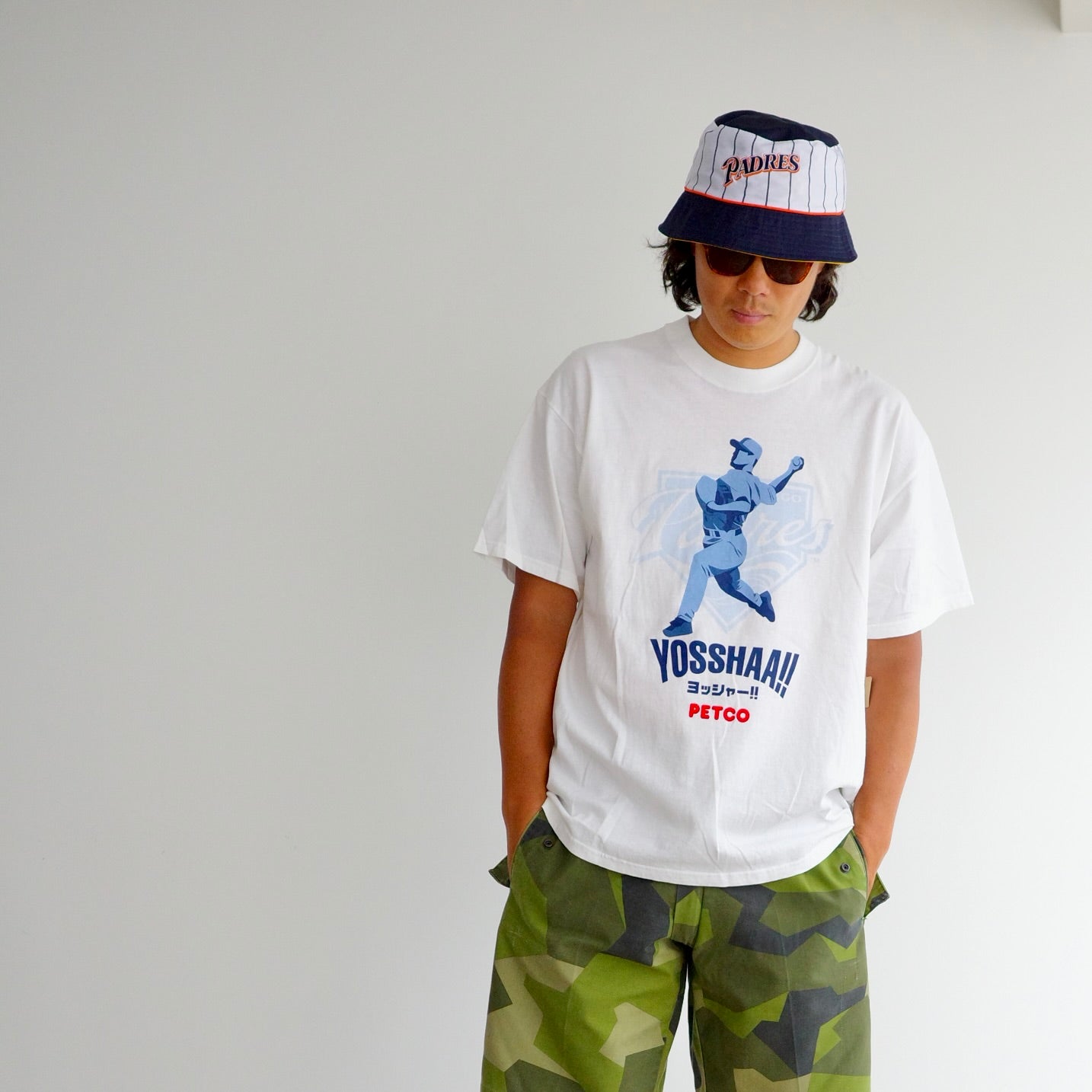 【used】 #16 AKI  SAN DIEGO PADRES tee 大塚晶則 サンディエゴ パドレス