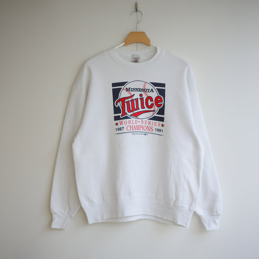 【used】MINNESOTA TWINS  1991 World Champions 裏起毛 crewneck sweat  MLB FRUIT OF THE ROOM