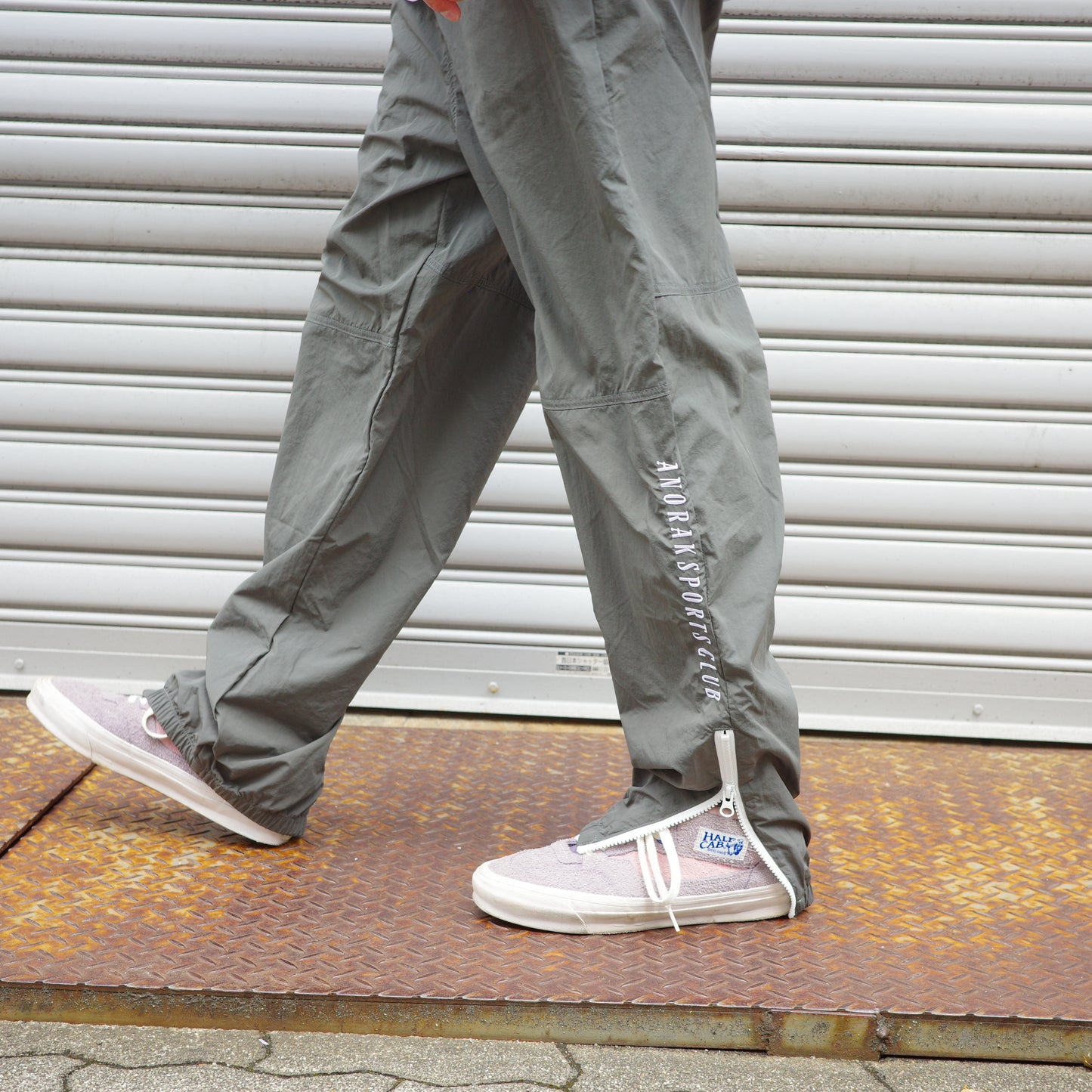 ANORAK CLUB  -LET'S STOP DREAMING-  NYLON TRACK PANTS  アノラッククラブ